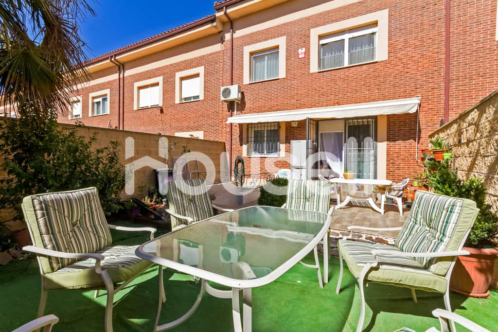 Dom w Alovera, Kastylia-La Mancha 11692214