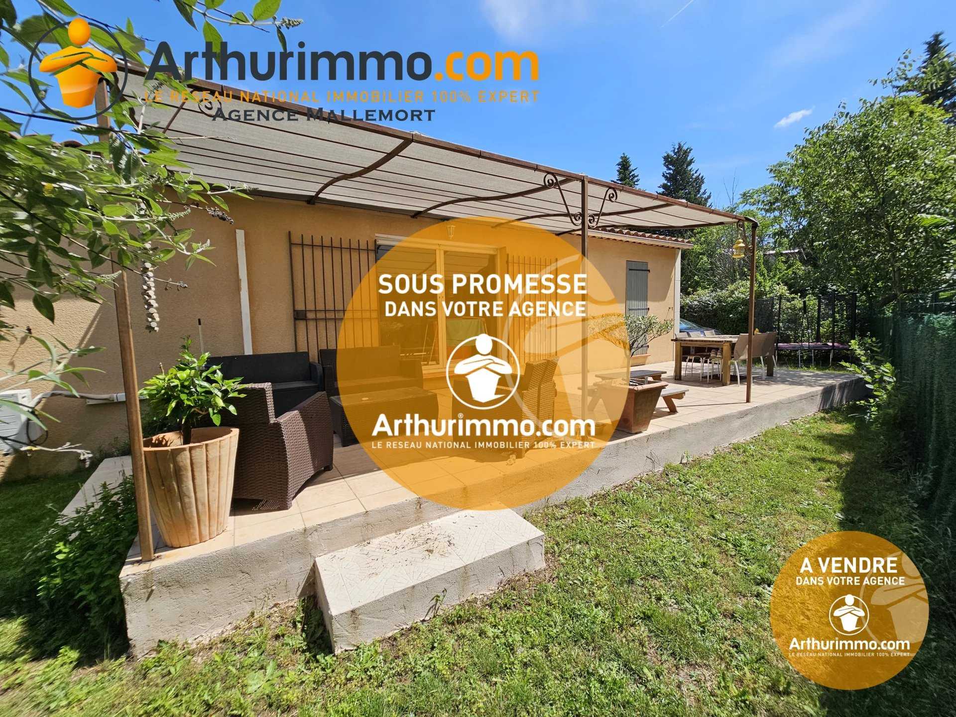 House in Mallemort, Provence-Alpes-Cote d'Azur 11692246