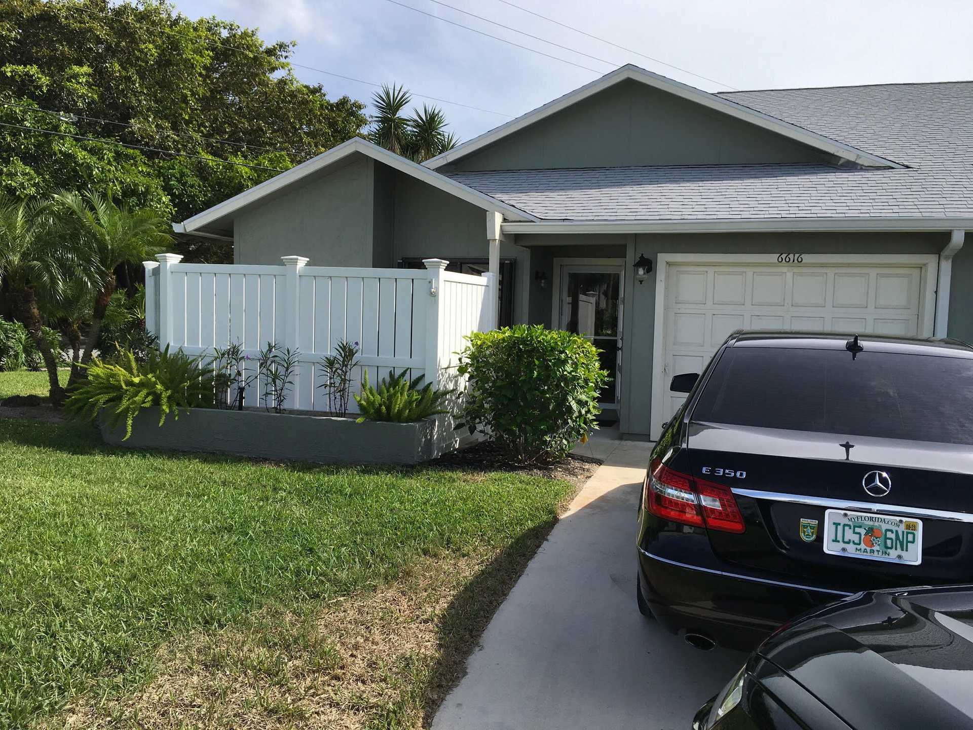 House in Hobe Sound, Florida 11693269
