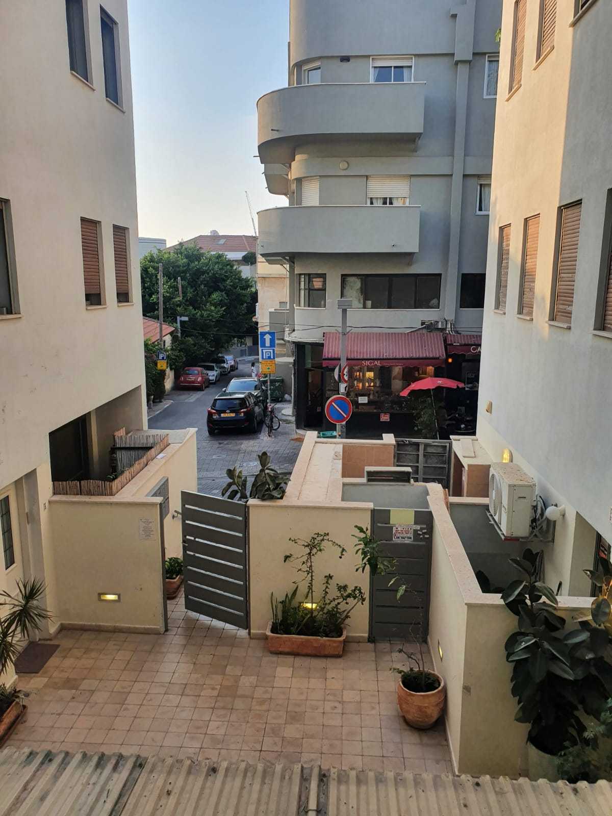 Condominium in Tel Aviv-Jafo, Shabazi Street 11693408