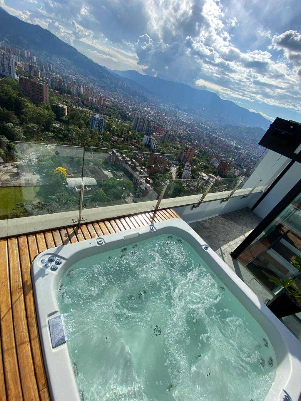 Condominio en Medellín, Antioquia 11693427