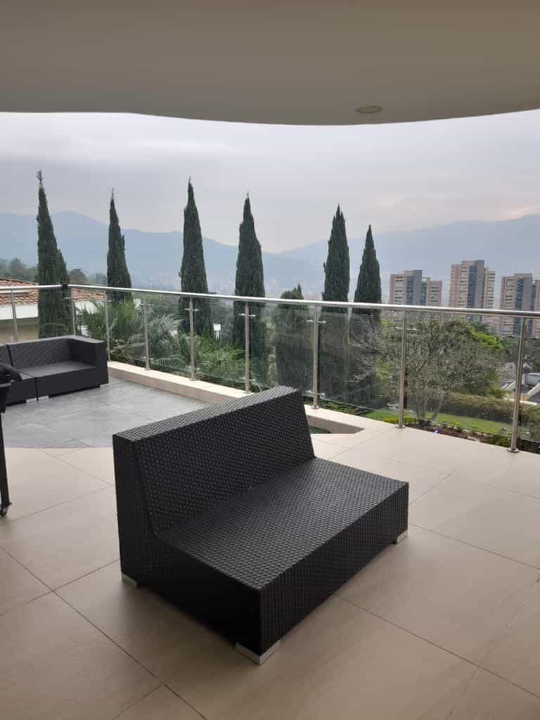 房子 在 Medellín, Antioquia 11693448
