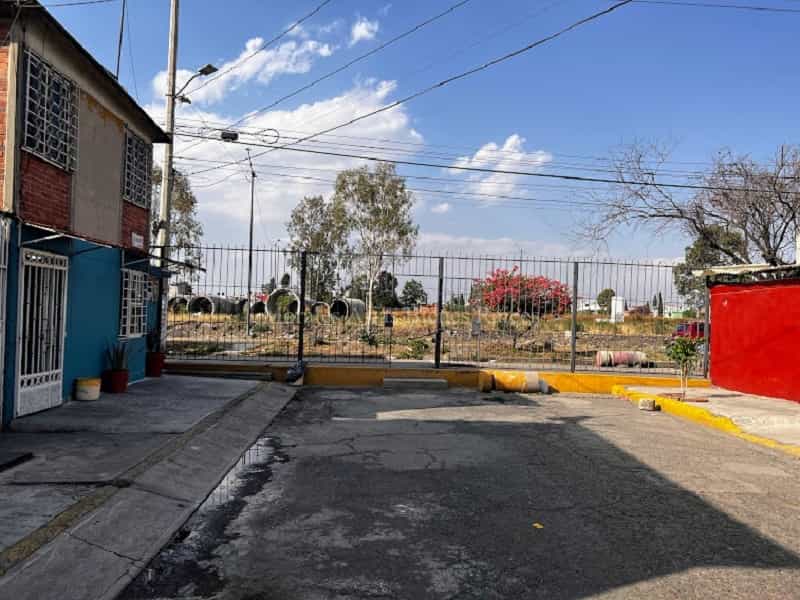 House in Nezahualcóyotl, Estado de México 11693454
