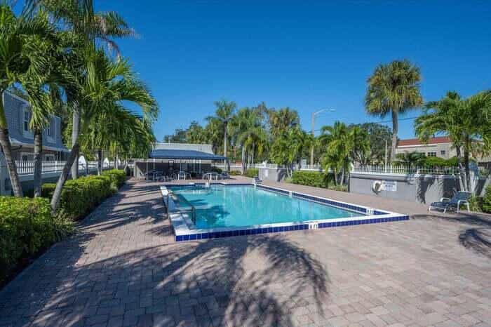 House in Palm Beach Gardens, Florida 11695385