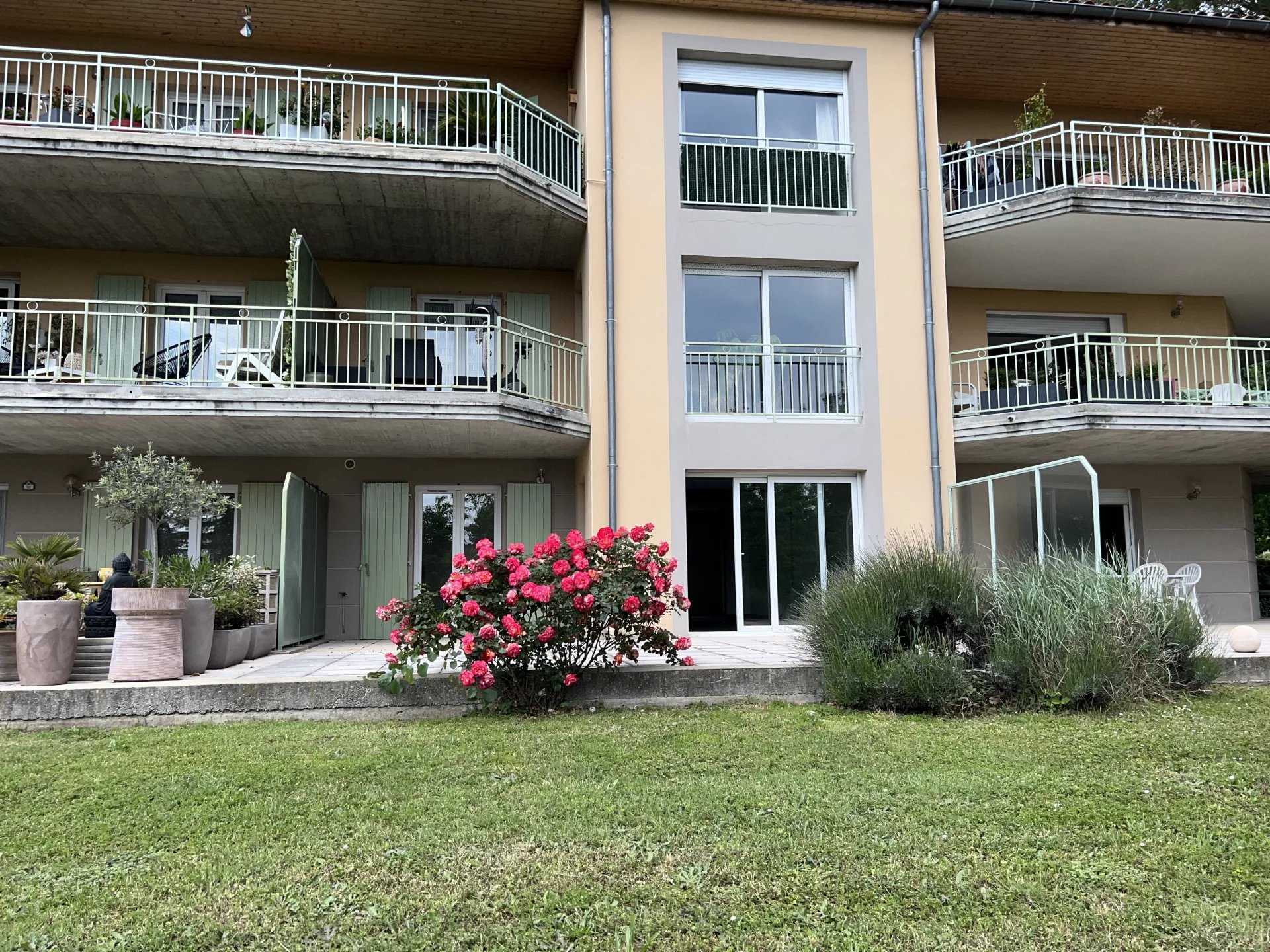 Condominio en Montelimar, Auvernia-Ródano-Alpes 11695399