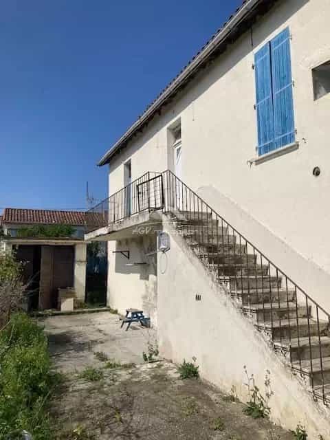 سكني في Alès, Gard 11695419