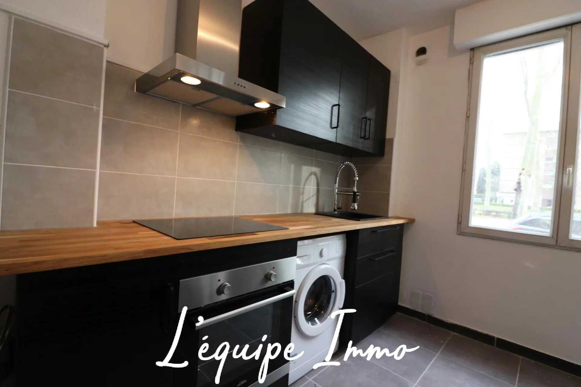 Condominium in Toulouse, Occitanie 11695450