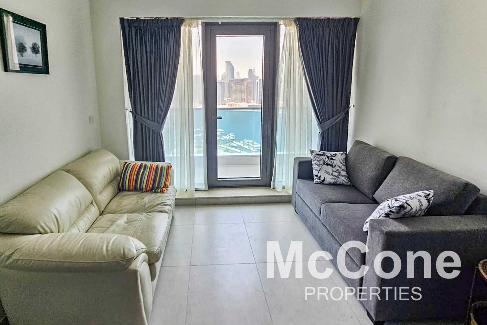 Condominium in Dubai, Dubayy 11697118