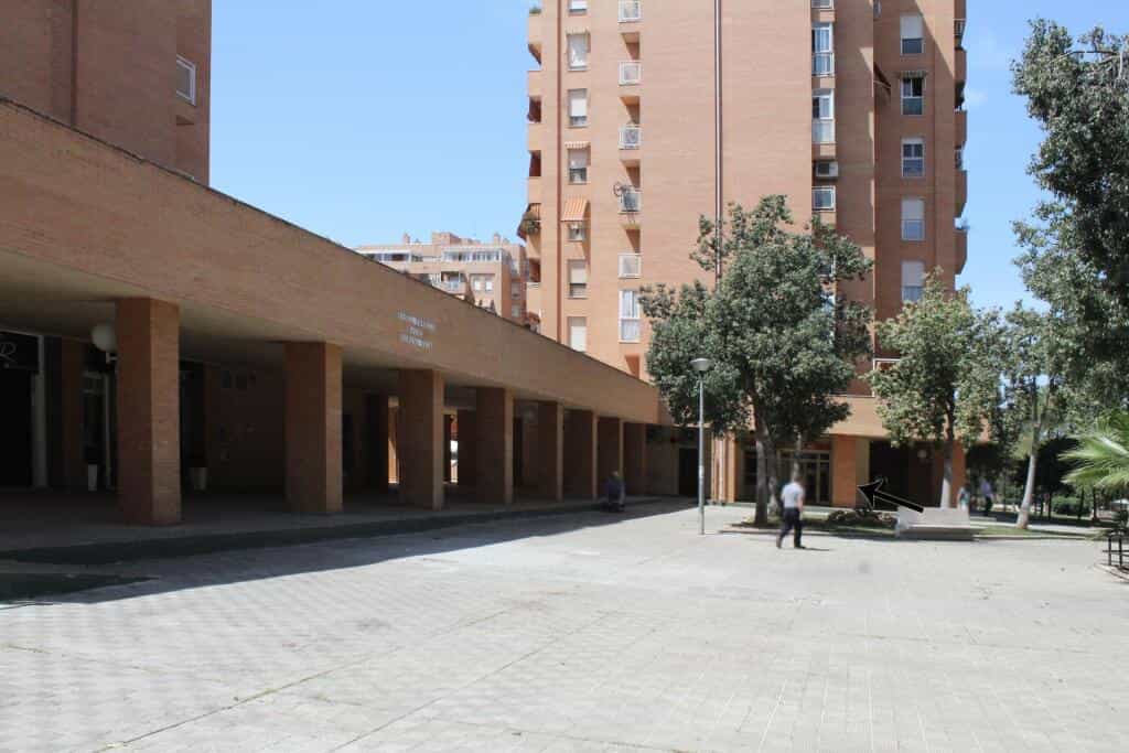 工業的 在 Sevilla, Andalucía 11697577