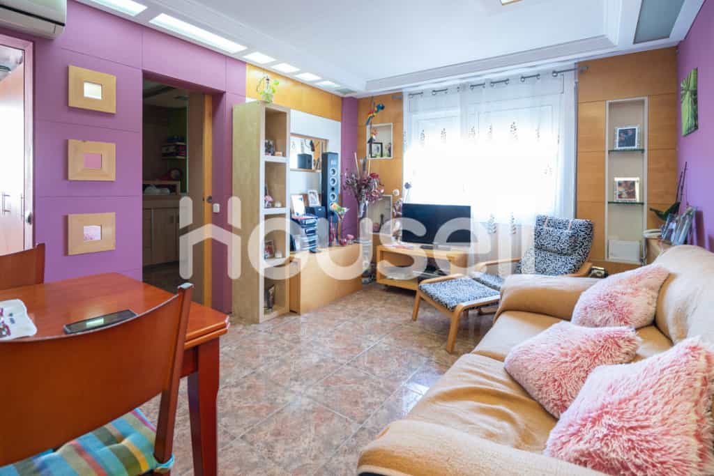 Condominium in Badalona, Catalonia 11697608