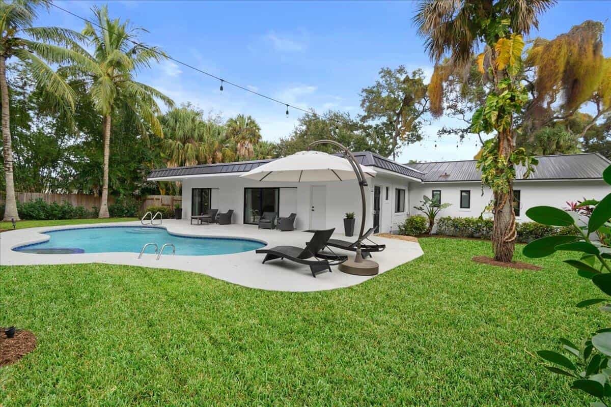 Huis in Noord Palm Beach, Florida 11697621