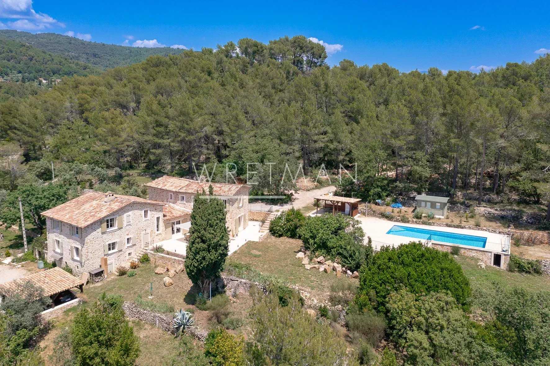 House in Fayence, Provence-Alpes-Cote d'Azur 11697629
