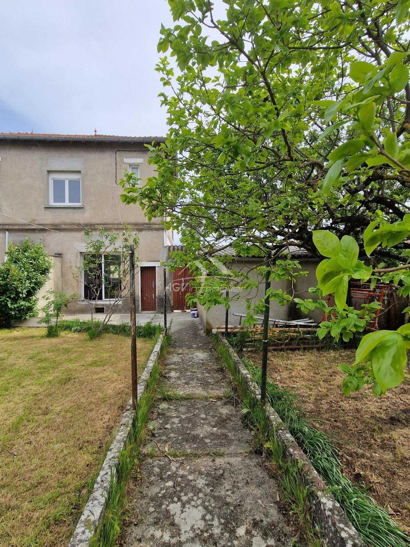 rumah dalam Salindres, Occitanie 11697665