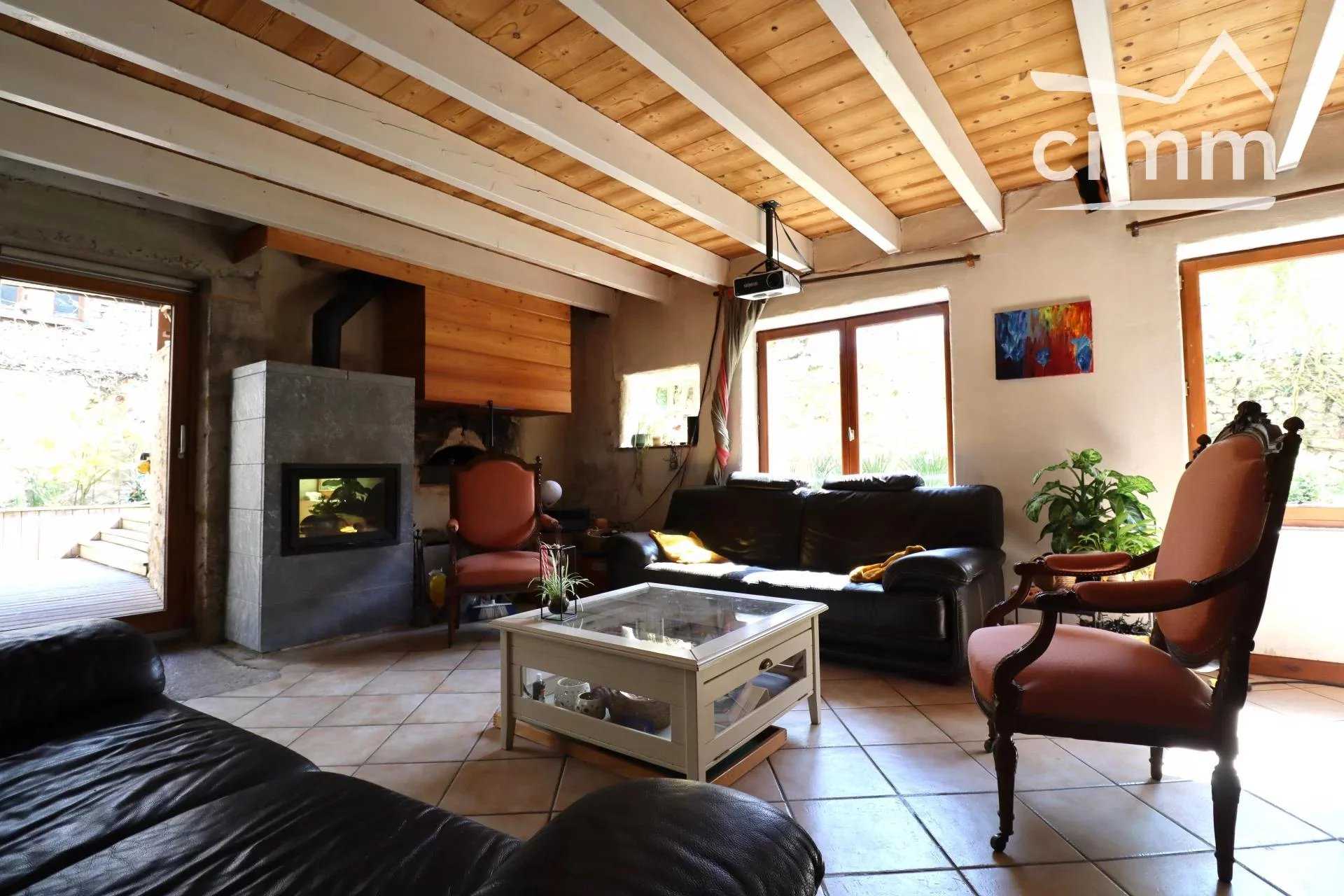 Будинок в Combovin, Auvergne-Rhone-Alpes 11697685