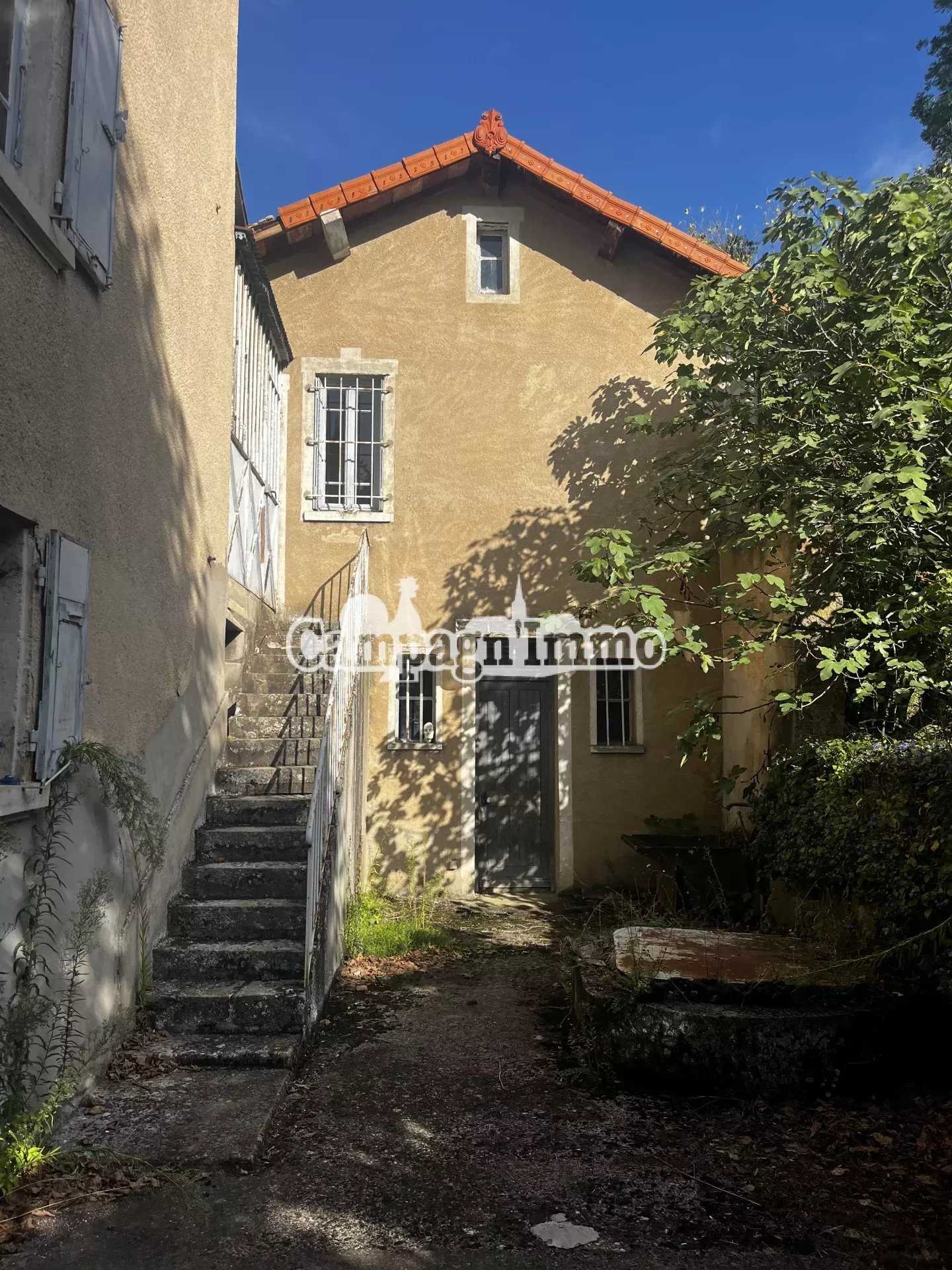 жилой дом в Сен-Ромен-де-Попи, Овернь-Рона-Альпы 11697698