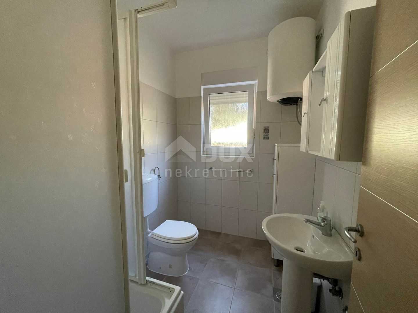 Condominium in Vinkuran, Istria County 11698389