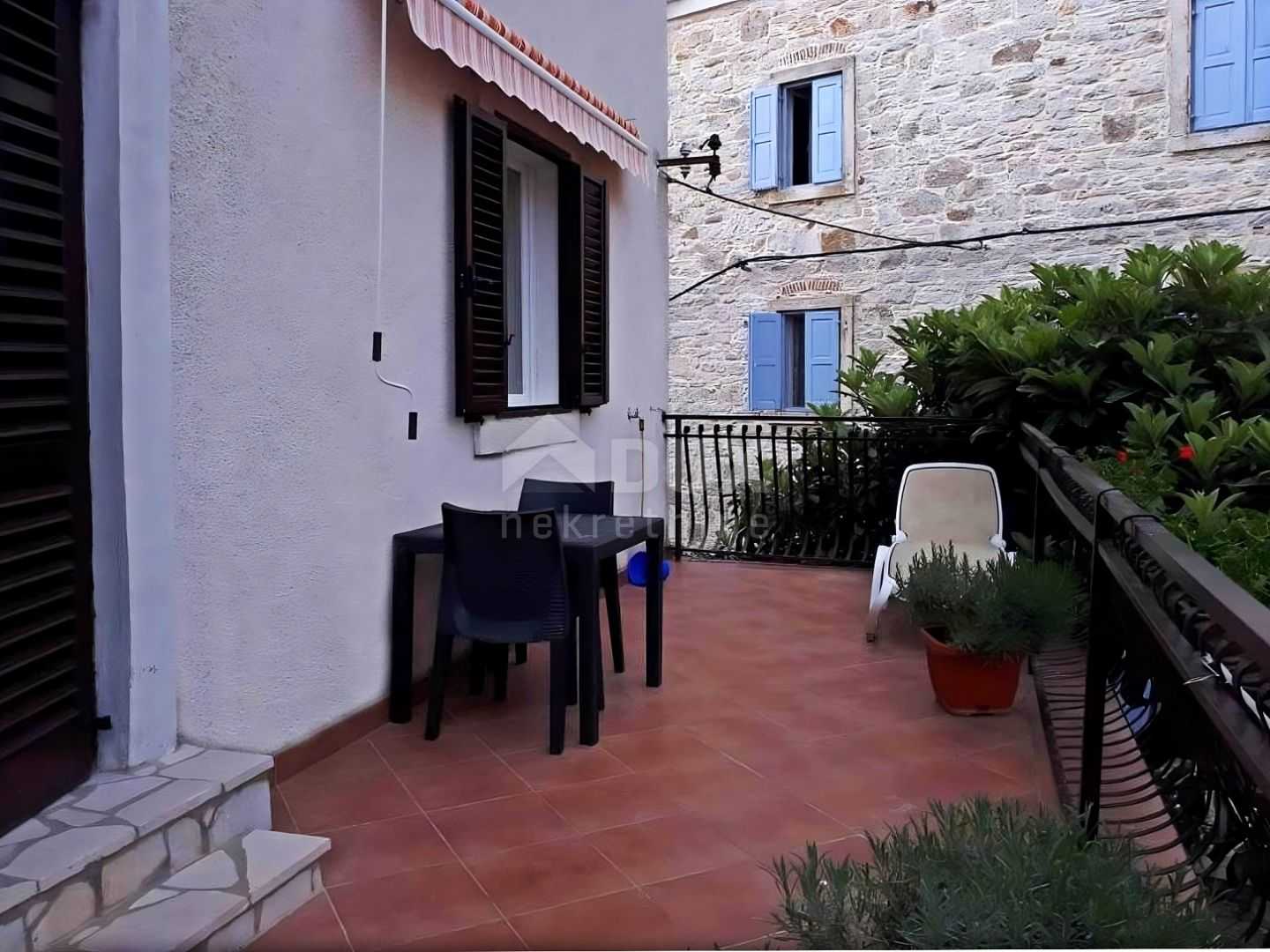 집 에 Bale, Istria County 11698450