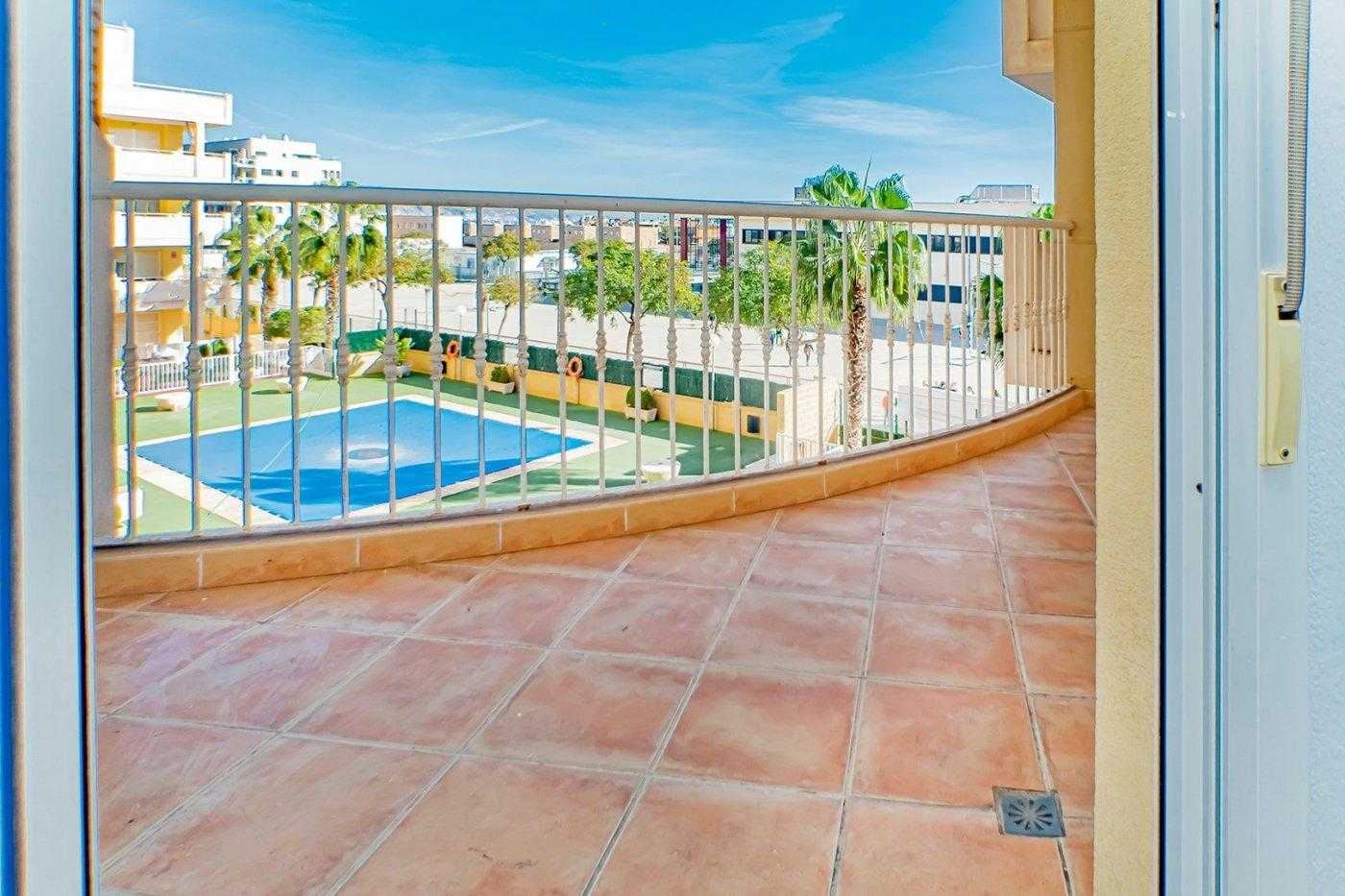 公寓 在 Roquetas de Mar, Andalucía 11698947