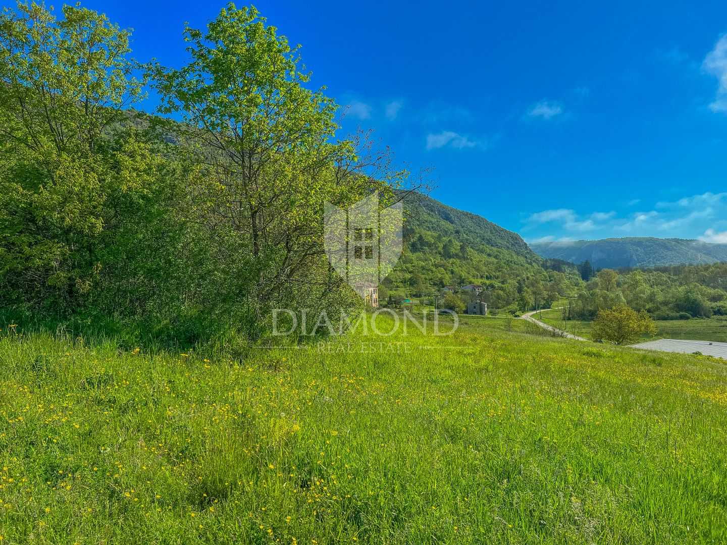 Land in Oprtalj, Istria County 11699079