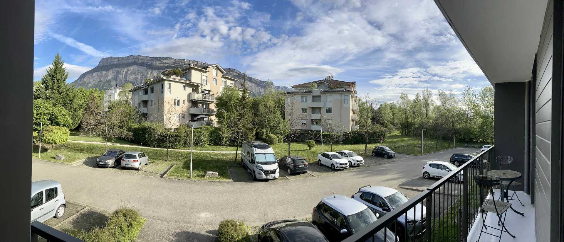 Condominium in Meylan, Auvergne-Rhone-Alpes 11699357