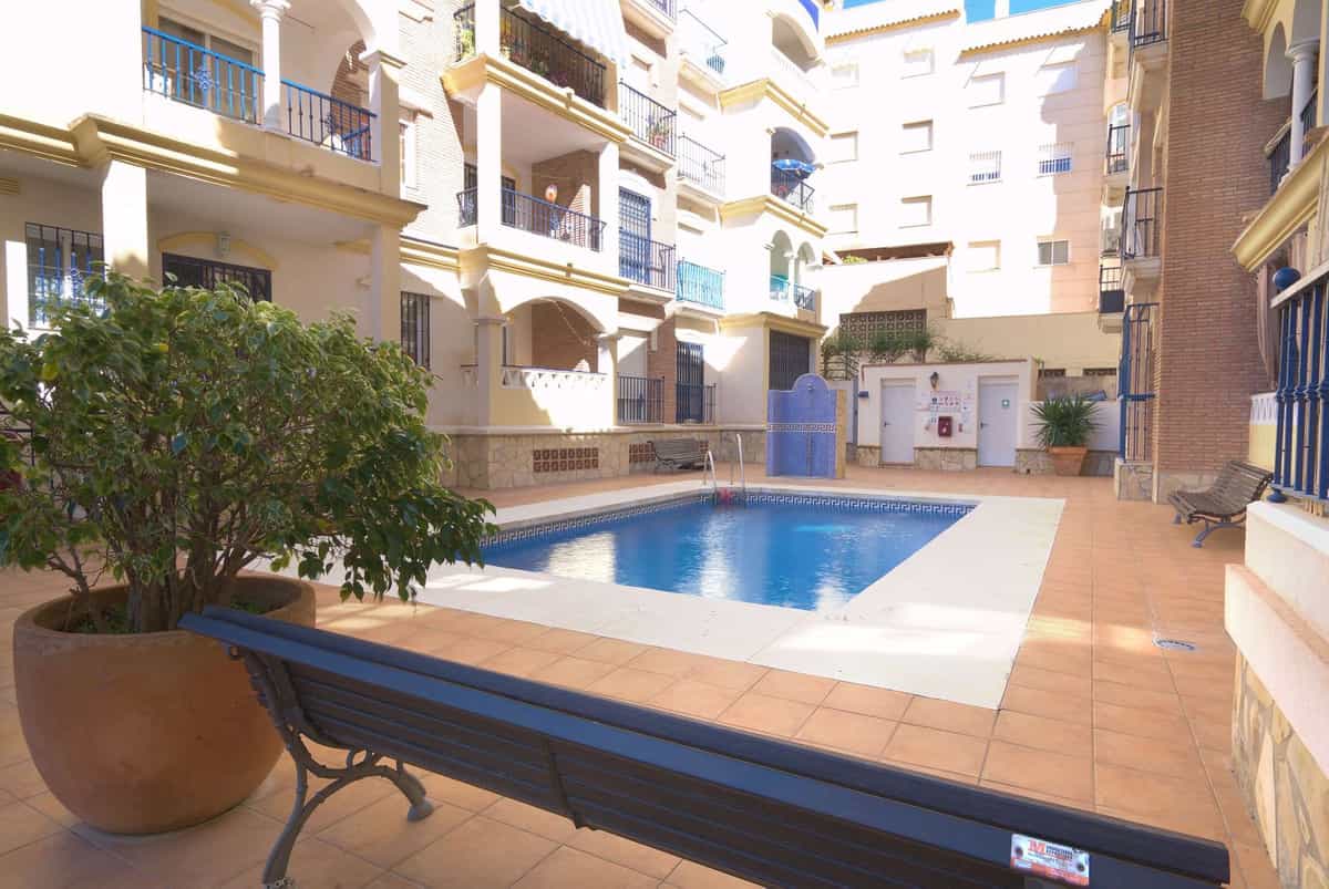 Condominium in , Andalucía 11700413
