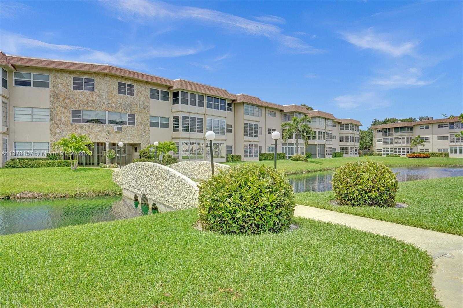 Eigentumswohnung im Lauderdale Lakes, Florida 11700770