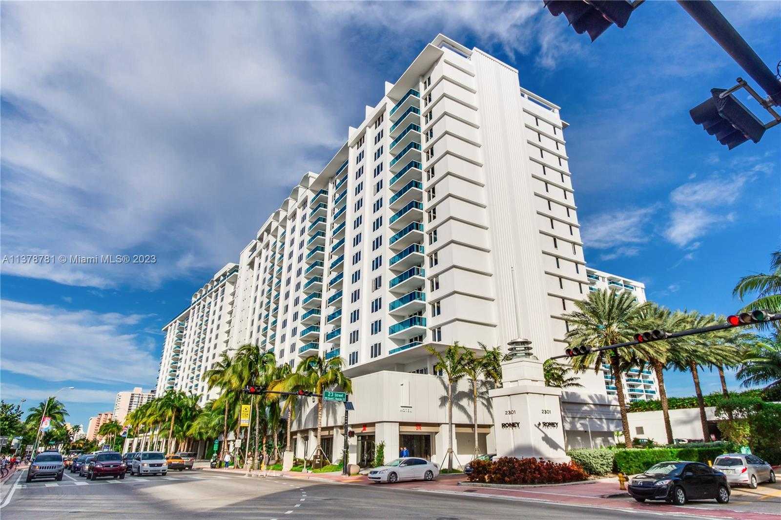 House in Miami Beach, Florida 11701445