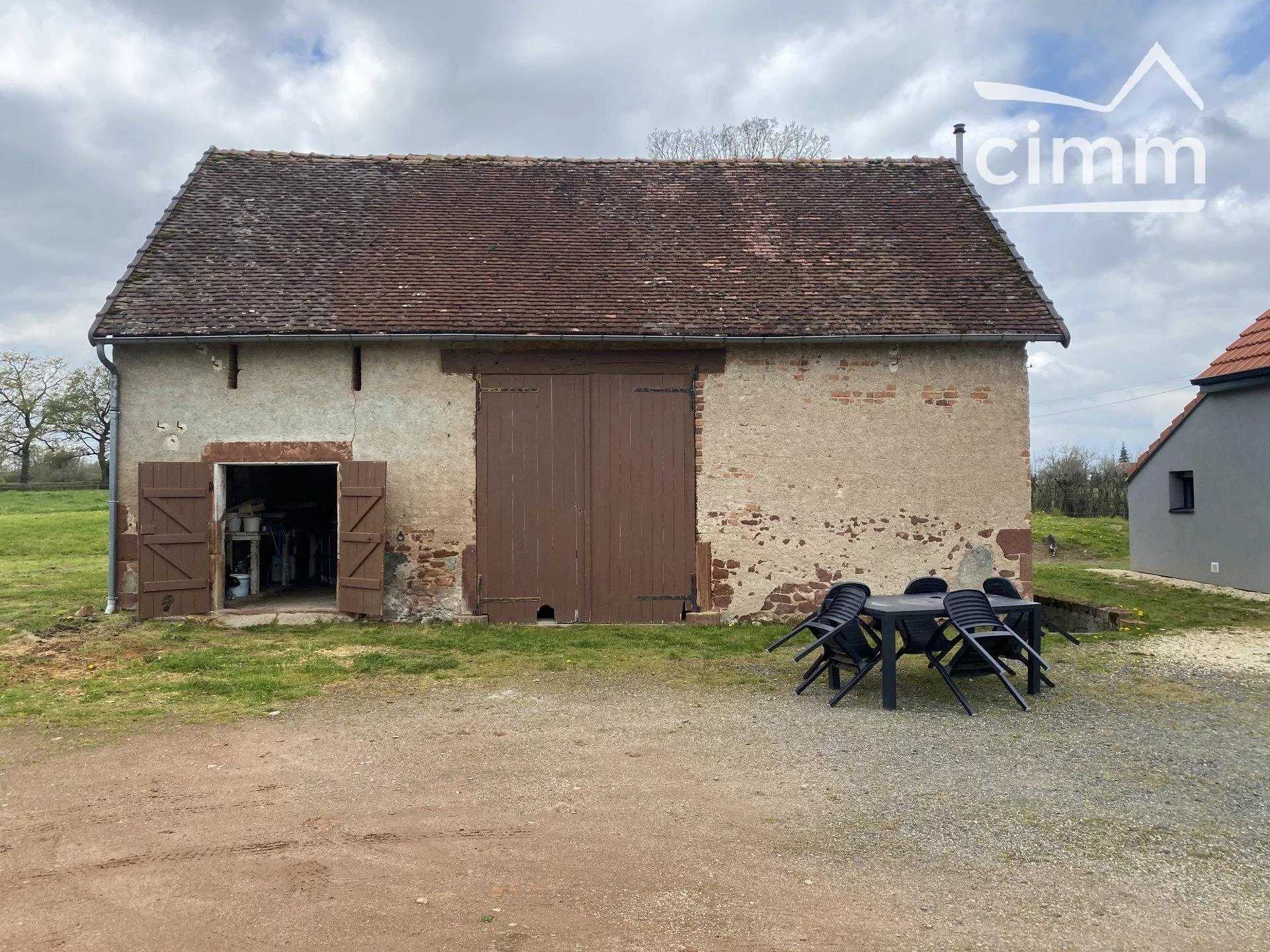 Dom w Saligny-sur-Roudon, Allier 11701482