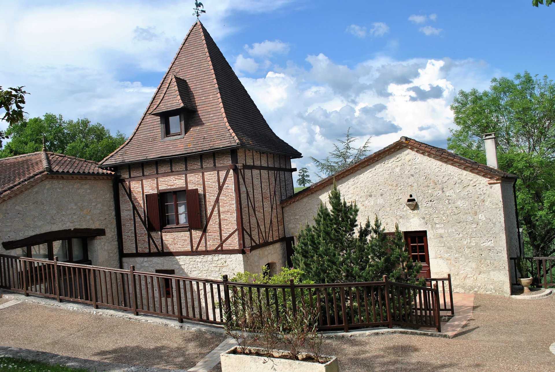 House in Agen, Nouvelle-Aquitaine 11701497