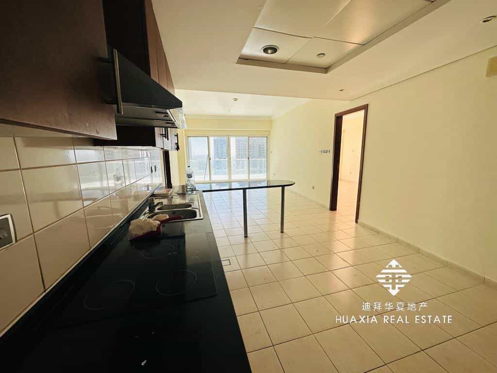 Condominium in Dubai, Dubayy 11701808