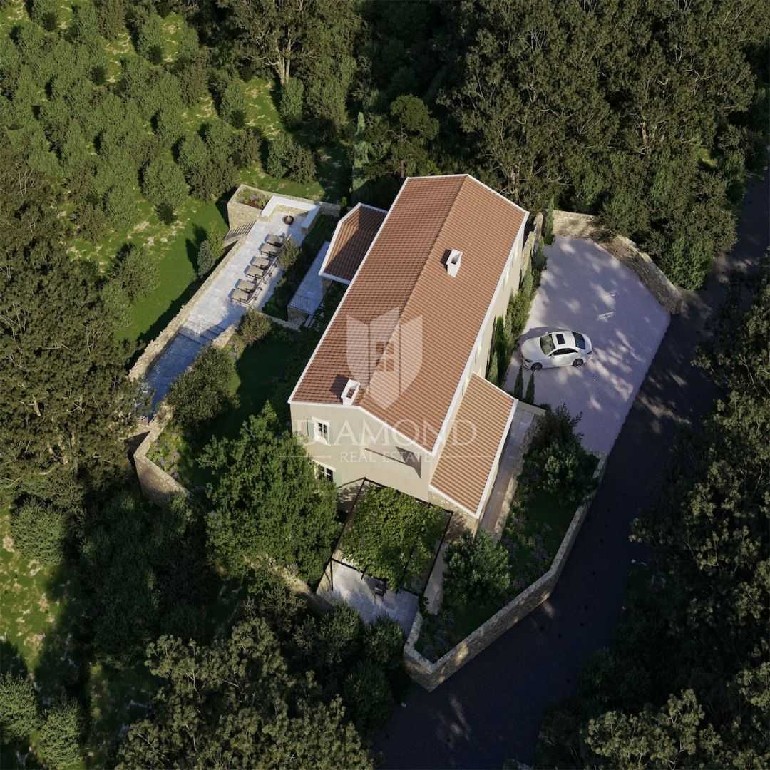 House in Brtonigla, Istria County 11701907