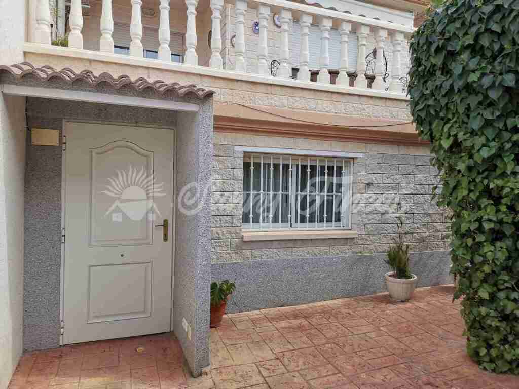 Будинок в Petrer, Comunidad Valenciana 11702035