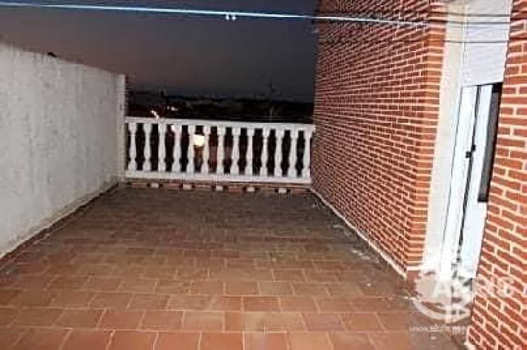 σπίτι σε Carmena, Castilla-La Mancha 11702060