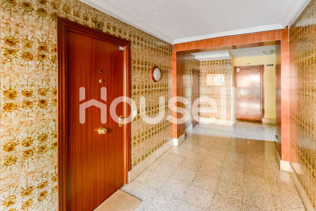 Condominium in Móstoles, Comunidad de Madrid 11702075