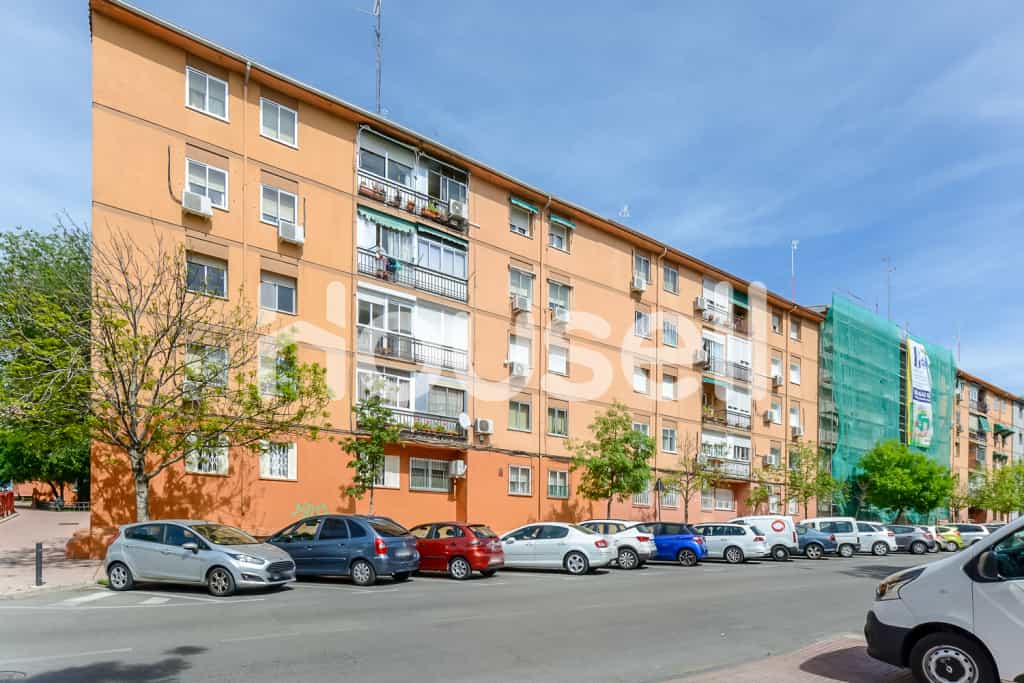Condominium in Móstoles, Comunidad de Madrid 11702075