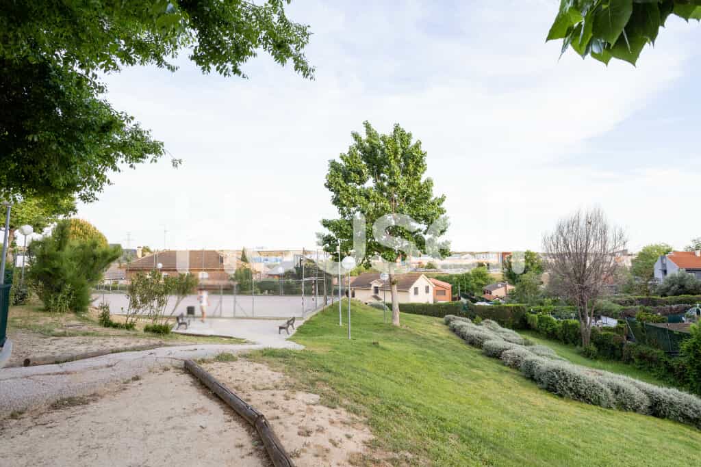 सम्मिलित में Parque Coimbra, Comunidad de Madrid 11702086
