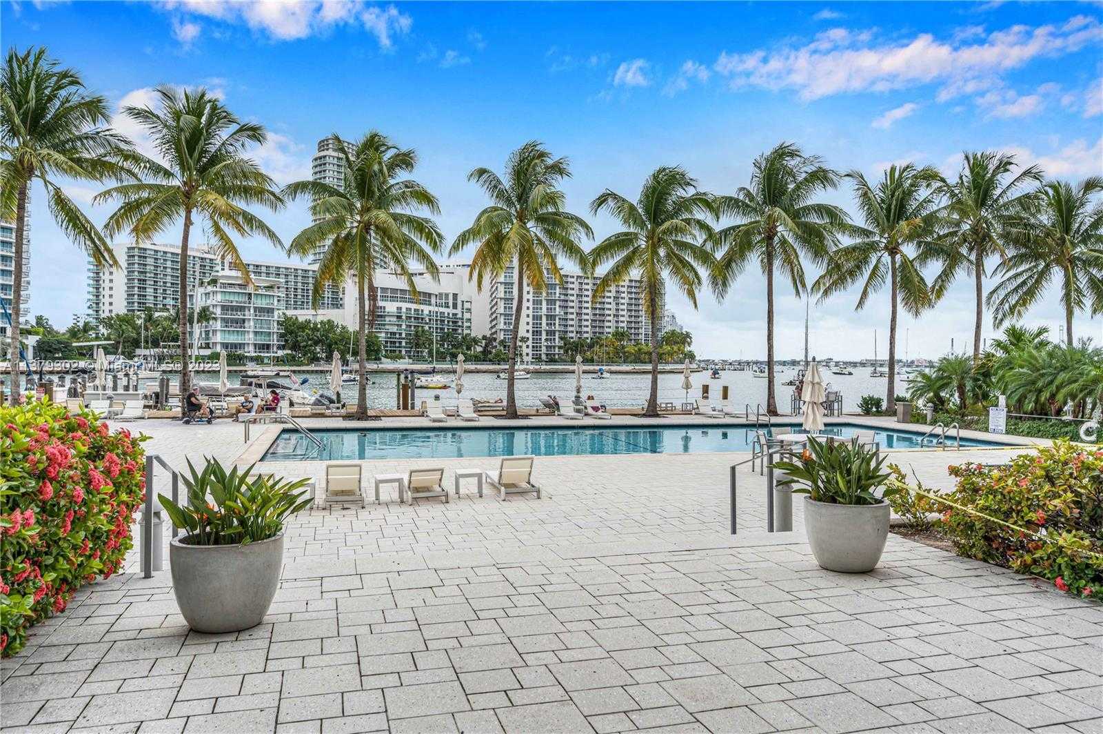 Condomínio no Miami Beach, Florida 11702116