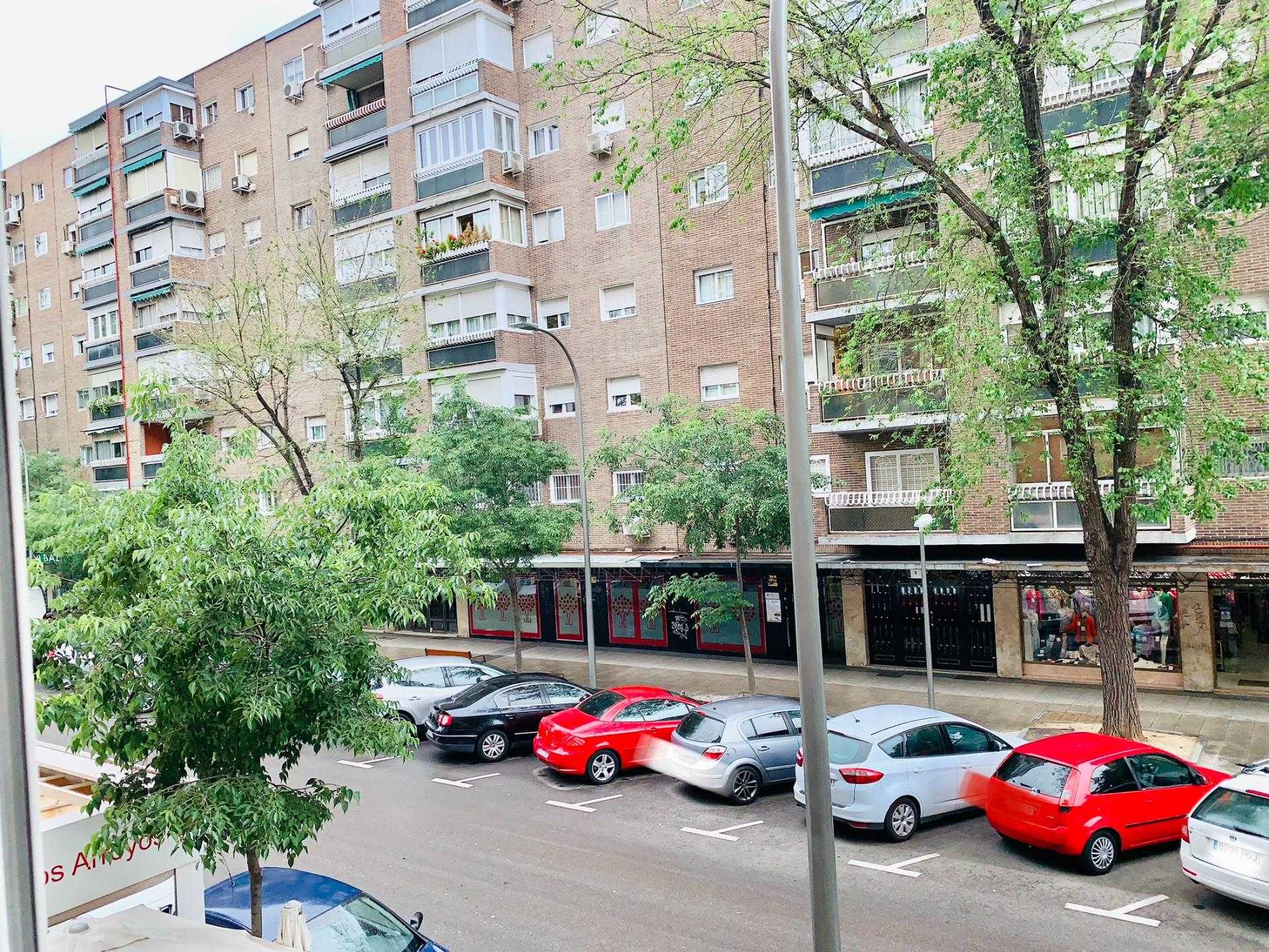 Condominium in Madrid, Comunidad de Madrid 11702148
