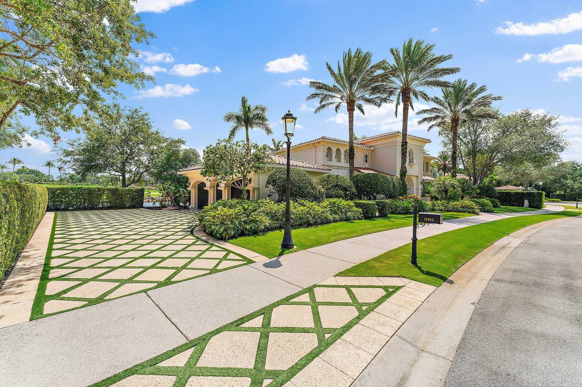House in Palm Beach Gardens, Florida 11702980
