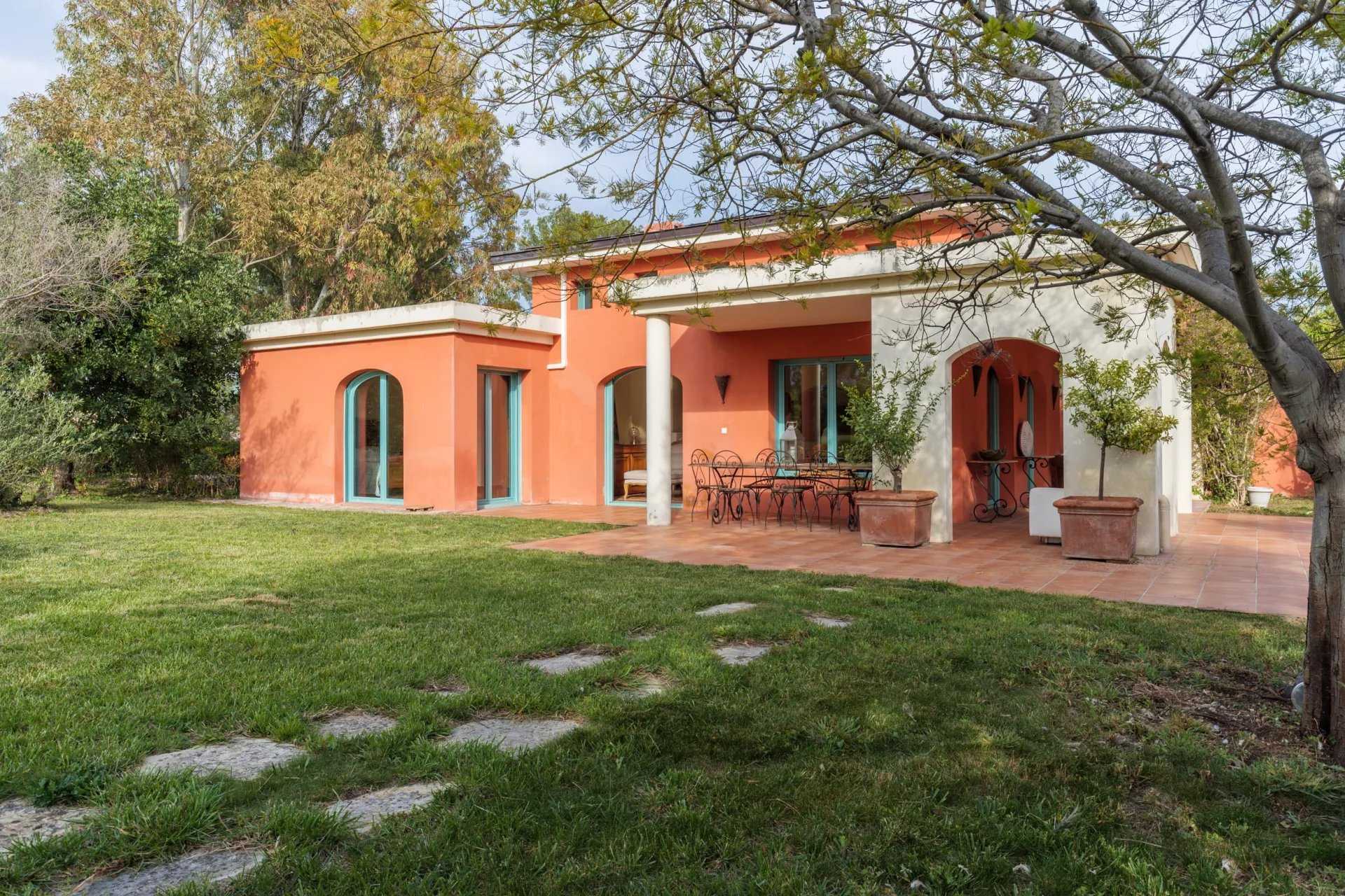 Residential in Cagnes-sur-Mer, Alpes-Maritimes 11702982