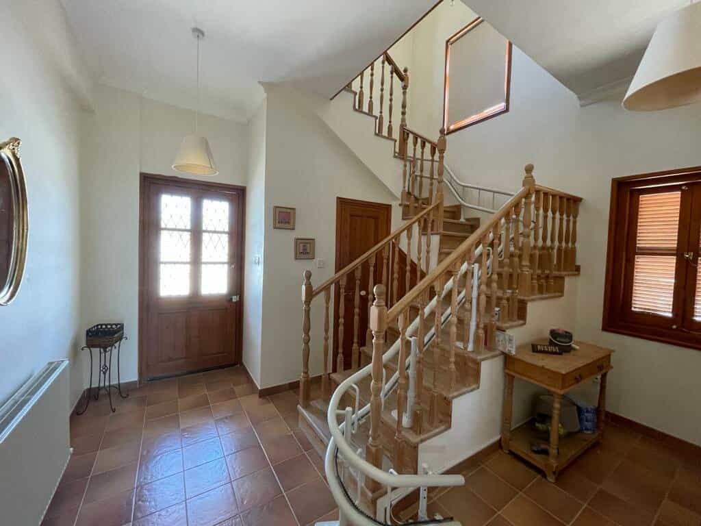 房子 在 Choirokoitia, Larnaca 11703130