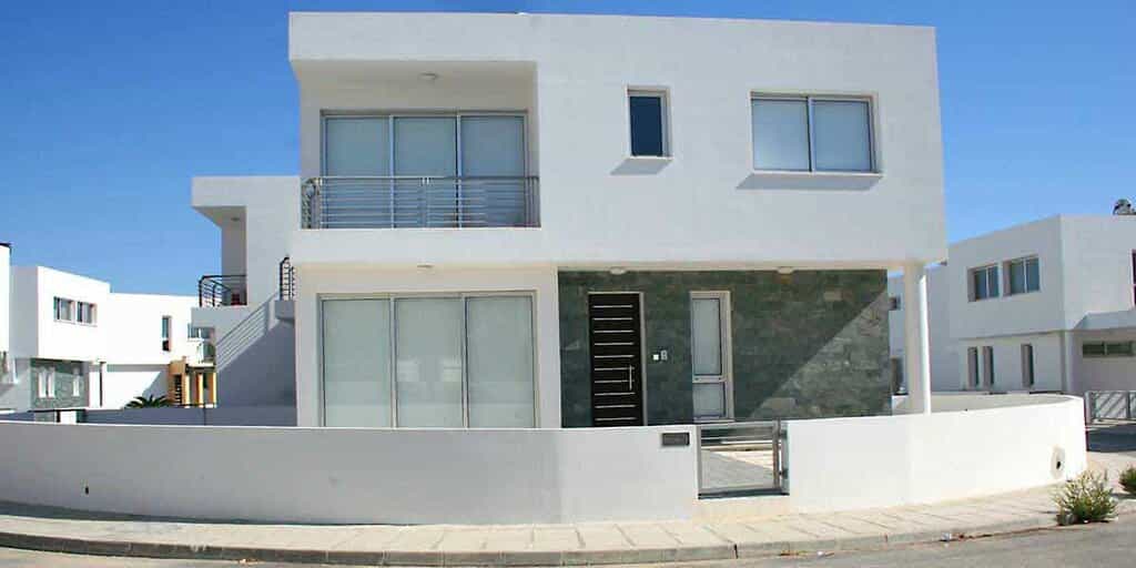 rumah dalam Meneou, Larnaka 11703138