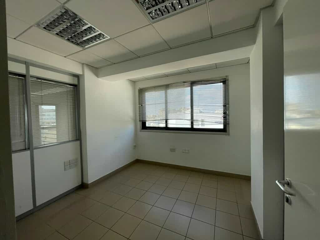 Büro im Larnaka, Larnaka 11703154