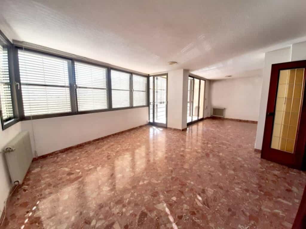 Condominium in Sagunto, Valencia 11704404