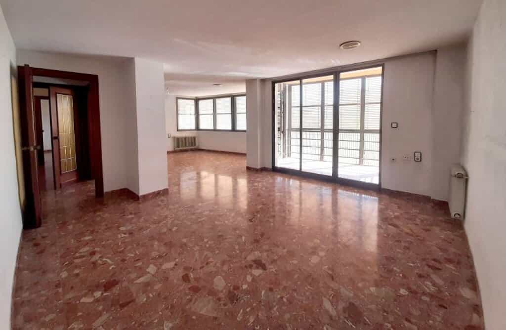 公寓 在 萨贡托, 巴伦西亚 11704404