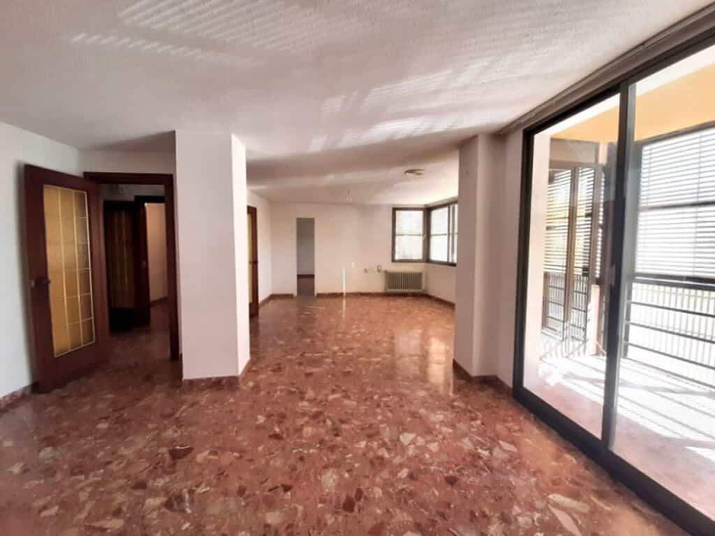 Condominium in Sagunto, Valencia 11704404