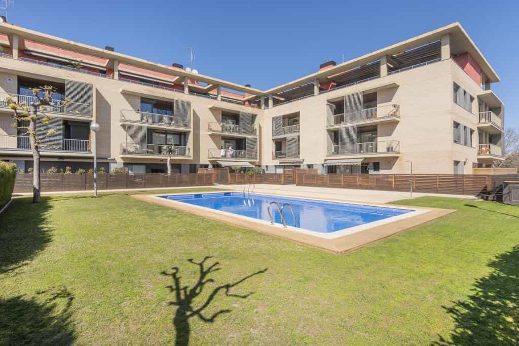 Condominium in Teià, Catalunya 11704444