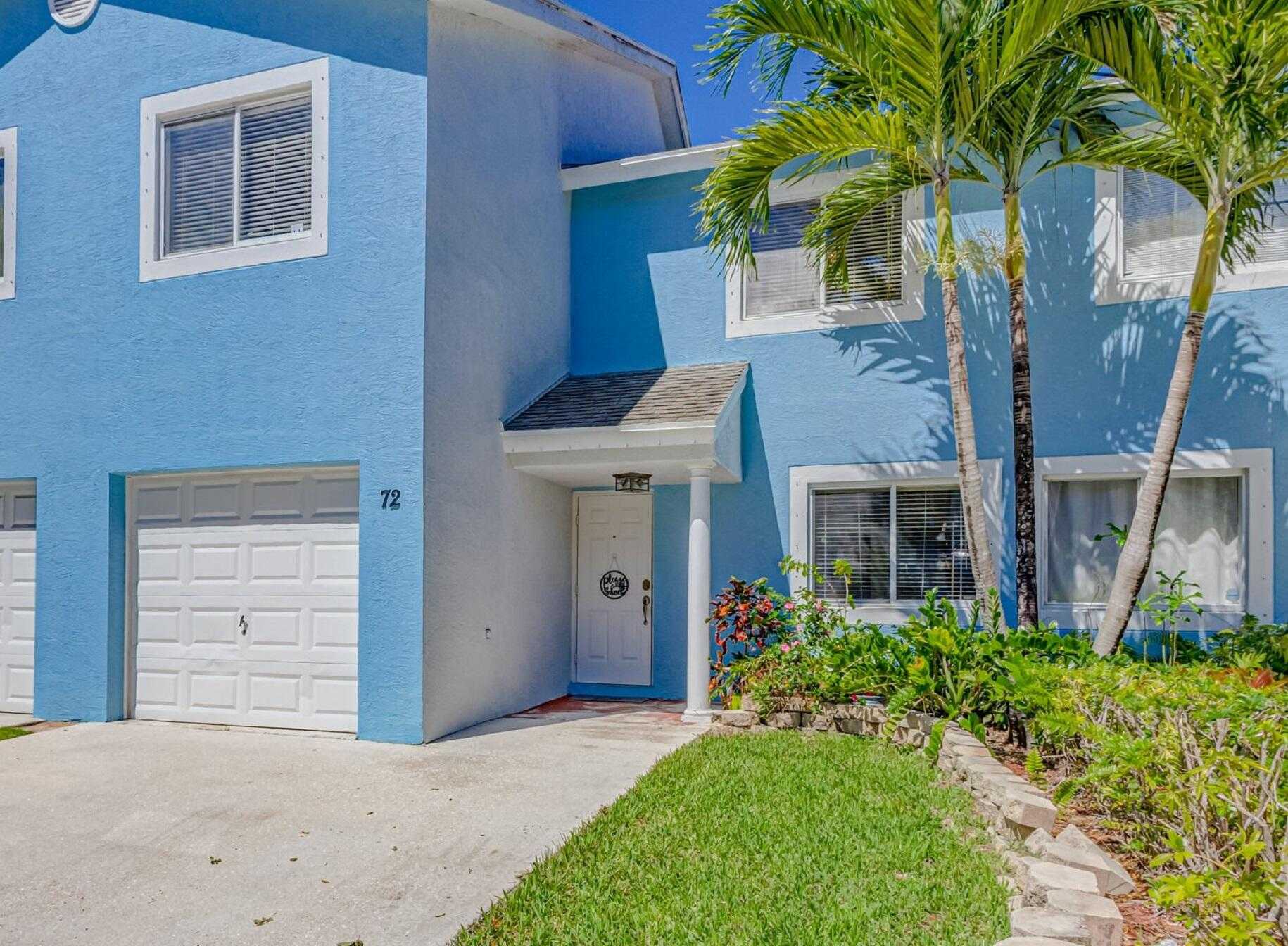 House in Royal Palm Beach, Florida 11704446