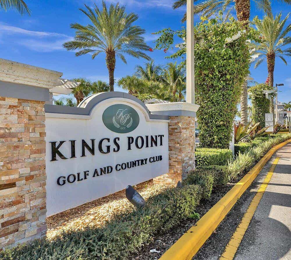 Osakehuoneisto sisään Kings Point, Florida 11704479