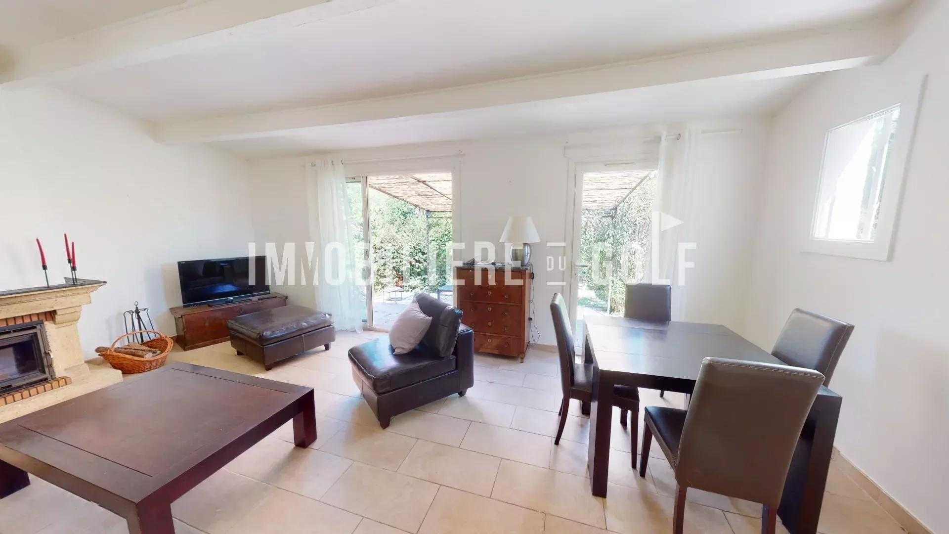 Casa nel La Treille, Provence-Alpes-Cote d'Azur 11704531